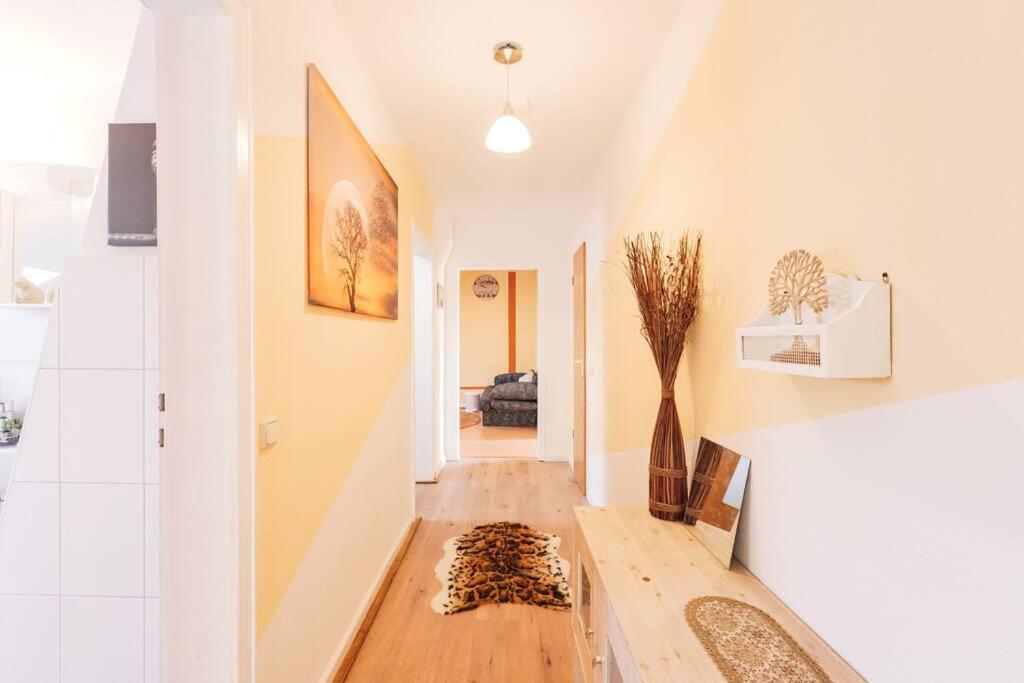 - 3-Bedroom Apartment Luxury: Central & Spacious In Duisburg & Big Tv And Kitchen - Экстерьер фото
